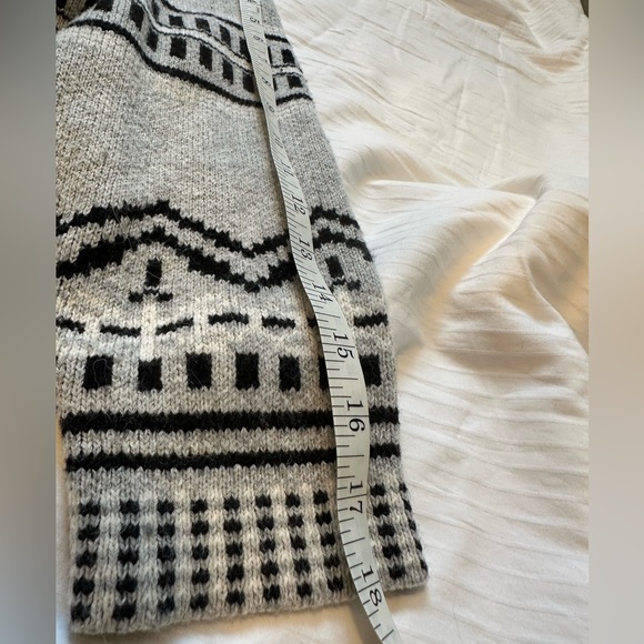 Thick cozy tie cardigan - Picture 6 of 7